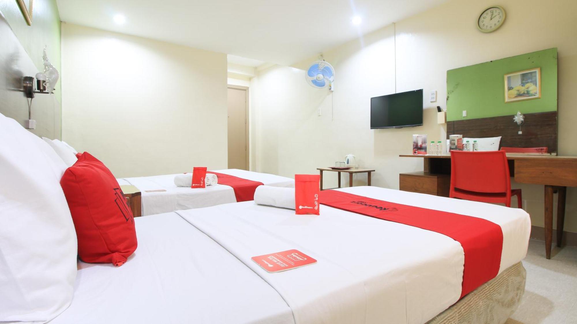 Reddoorz Plus @ Chinatown Binondo Manila Exterior foto