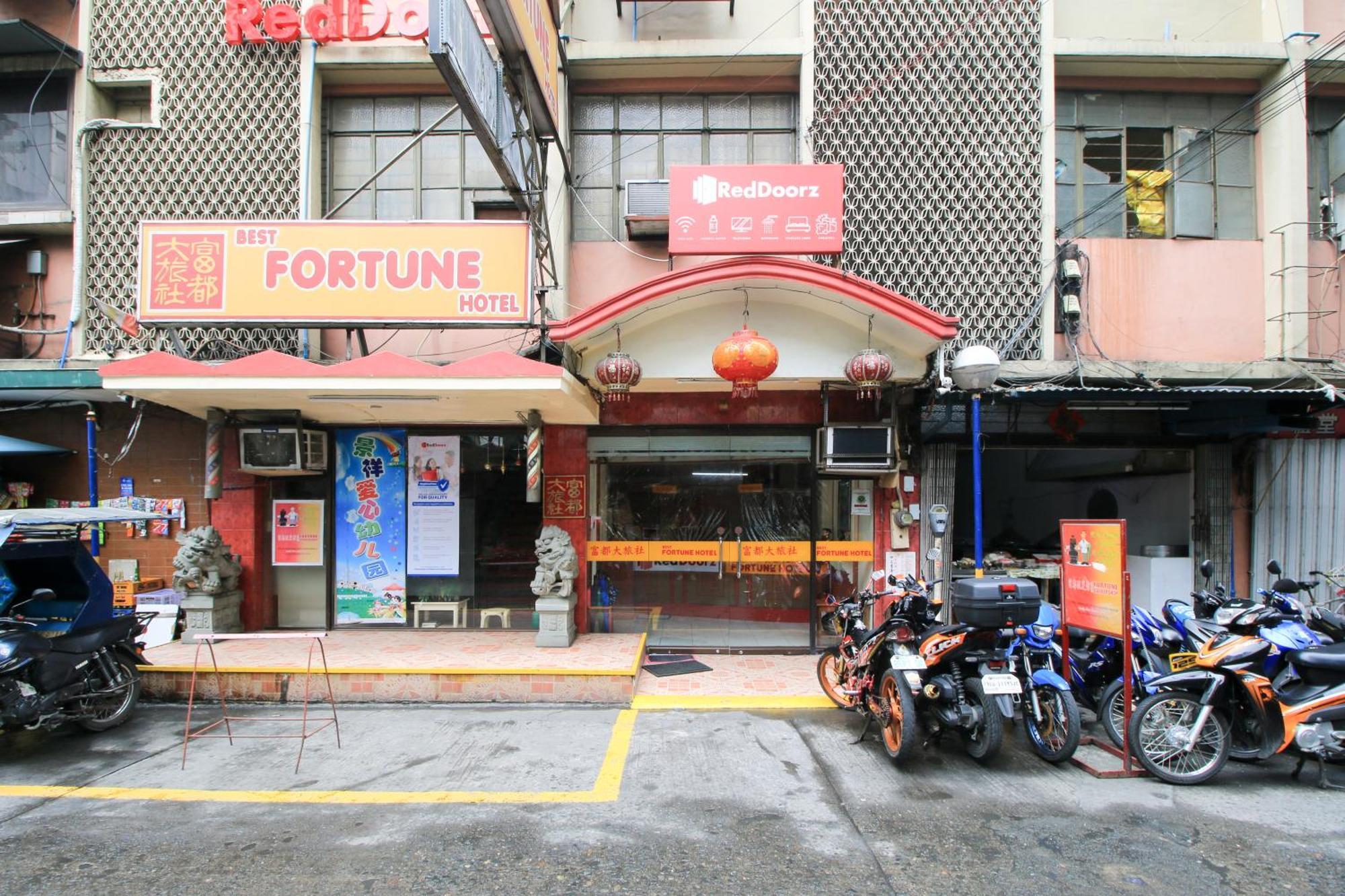 Reddoorz Plus @ Chinatown Binondo Manila Exterior foto